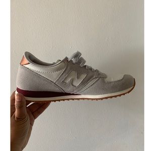 NEW BALANCE WOMEN SHOES